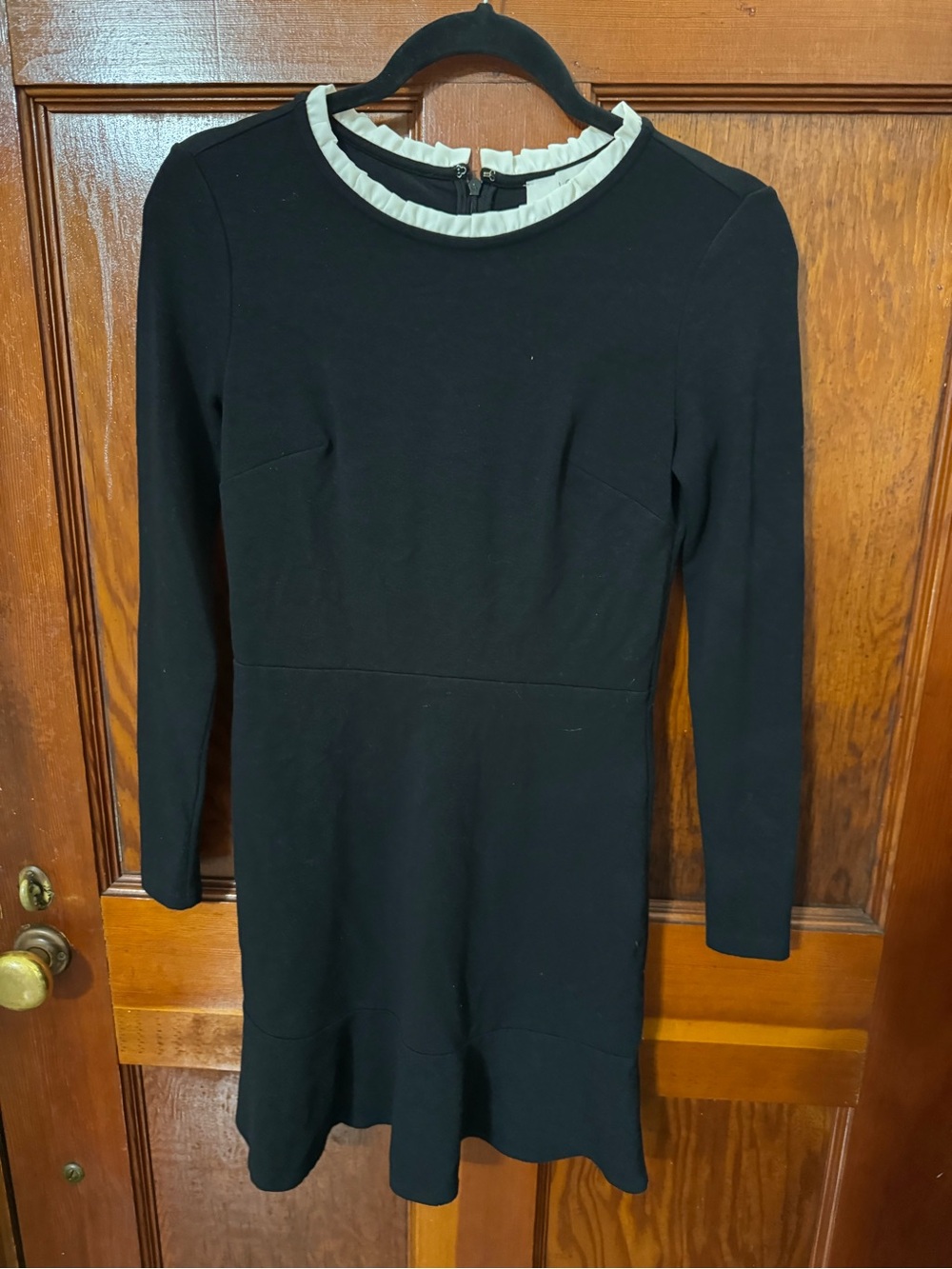 Black Long-Sleeve Ruffle-Collar Dress midi mini lightweight fits like 0-2